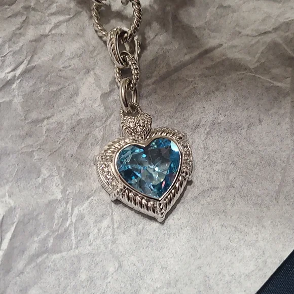 18” Judith Ripka 9 ct. Blue Topaz Sterling Silver